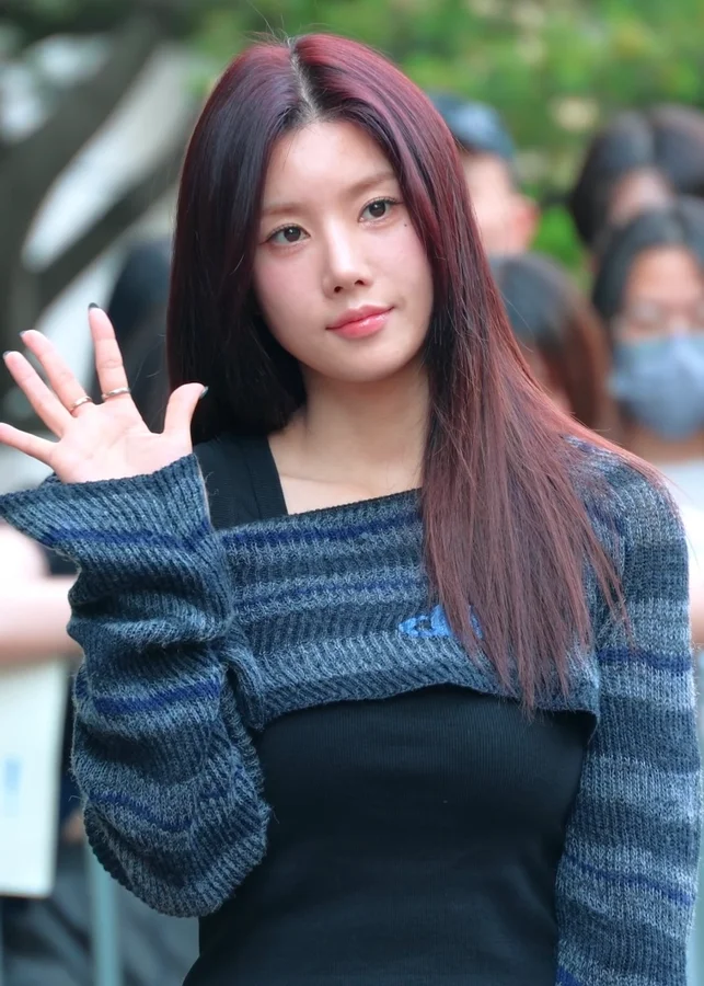 권은비 프로필