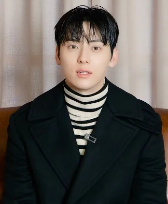 황민현 프로필
