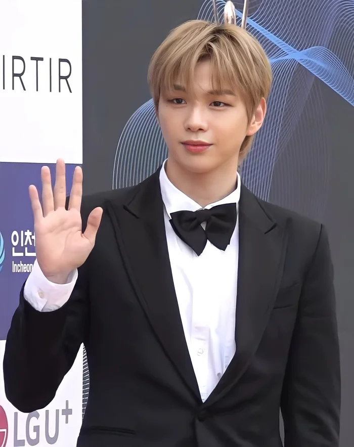 강다니엘 프로필