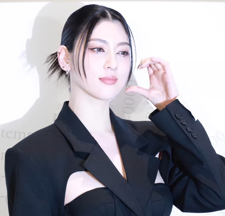 미요시 아야카 프로필